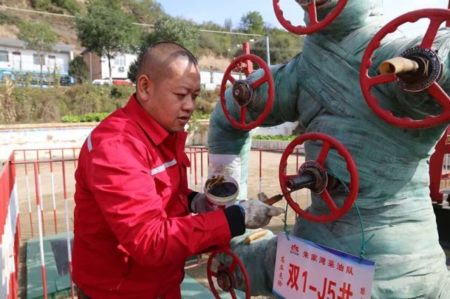 志丹采油厂:换季保养,建好井站过"好"冬