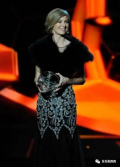 诺贝尔奖|美丽有智慧，人狠话不多，今年的诺奖得主也太好看了吧……