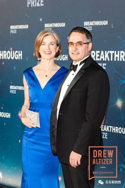 诺贝尔奖|美丽有智慧，人狠话不多，今年的诺奖得主也太好看了吧……