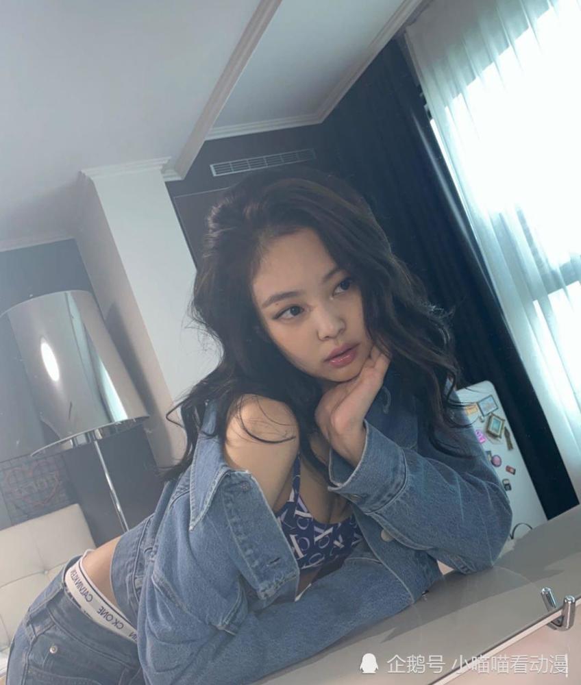 拽姐jennie齐刘海造型瞬间变甜妹,又纯又欲氛围感满满_腾讯新闻