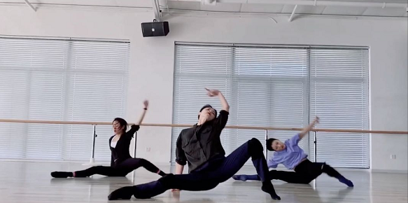 孙莉|万万没想到！孙莉跳舞突发尴尬事件，因动作幅度过大把裤子跳开档了