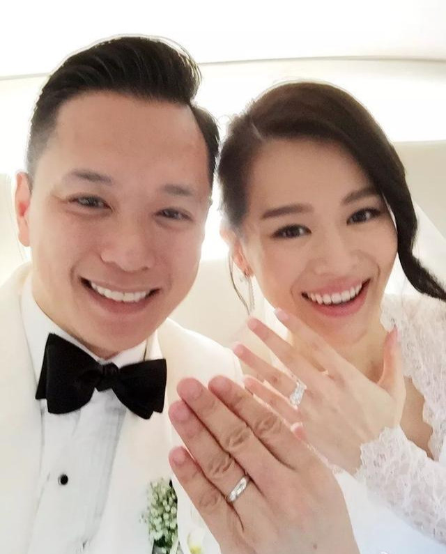 胡杏儿|陈凯歌一张S卡，让胡杏儿激动落泪，她凭什么得到肯定？