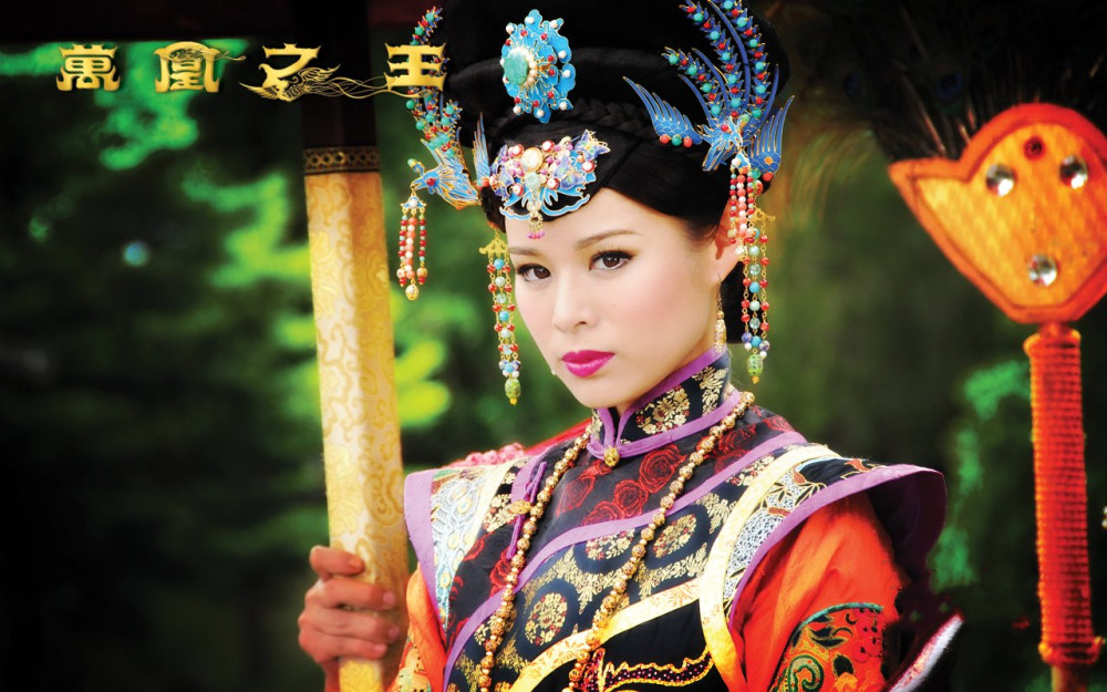 胡杏儿|陈凯歌一张S卡，让胡杏儿激动落泪，她凭什么得到肯定？