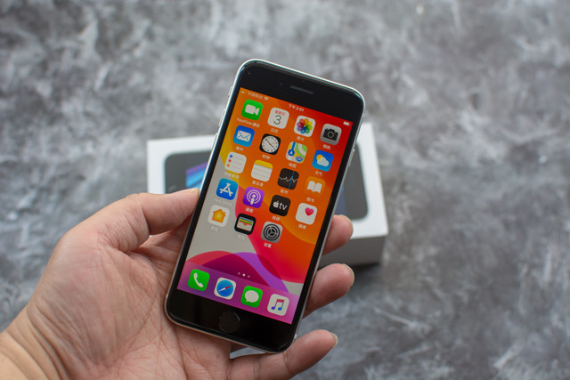 两款6英寸高配置手机点评 为何小屏安卓旗舰越来越少了?