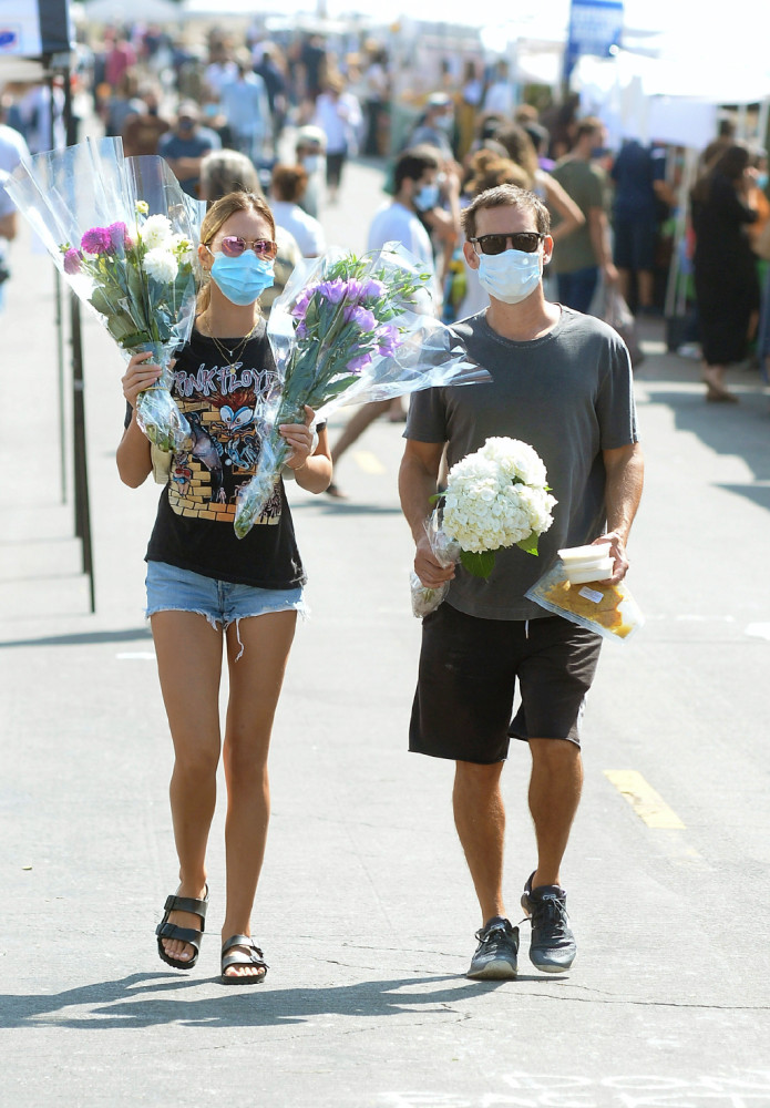 托比·马奎尔|45岁托比·马奎尔现身街头！已接到漫威协商，考虑参演《蜘蛛侠3》