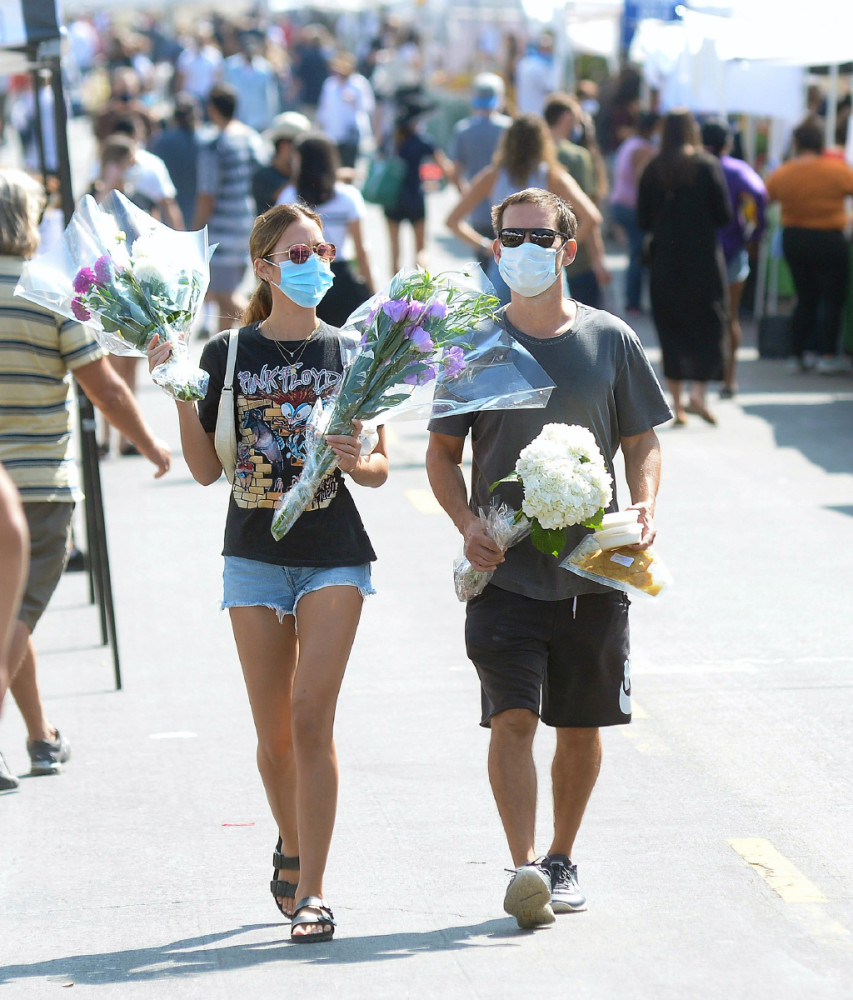 托比·马奎尔|45岁托比·马奎尔现身街头！已接到漫威协商，考虑参演《蜘蛛侠3》
