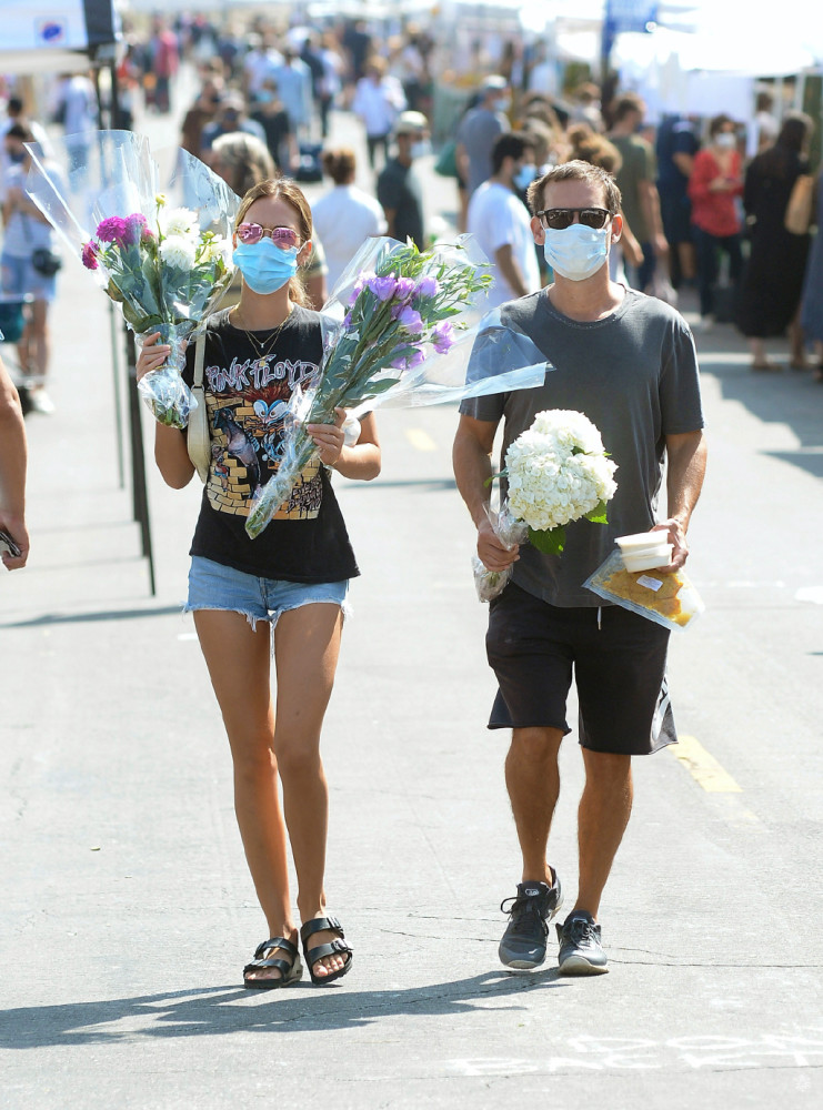 托比·马奎尔|45岁托比·马奎尔现身街头！已接到漫威协商，考虑参演《蜘蛛侠3》