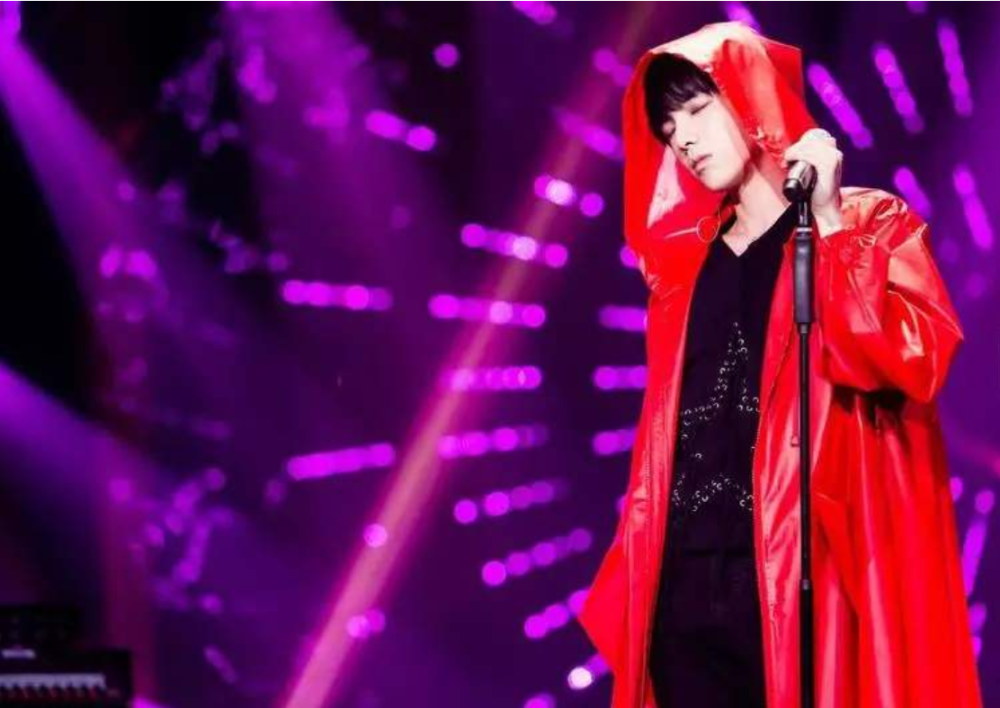 华晨宇|华晨宇翻唱的《山海》，累计播放率突破10亿，成就难以磨灭的经典