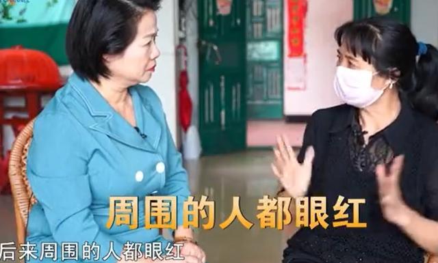 靳东|自称要嫁给靳东的60岁女粉丝，就像拼单的上海名媛一样空虚