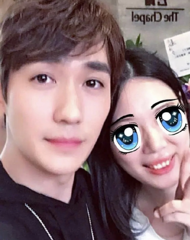 朱一龙|朱一龙被粉丝脱粉回踩晒私照：拉手搂着拥抱，还一起亲密吃饭合影