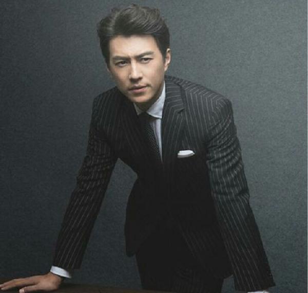 靳东|连靳东都难逃一劫？大妈狂热追星的背后，见证了中国人迷之审美