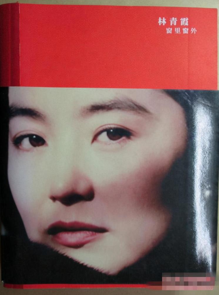 林青霞|66岁林青霞近况曝光，与摄影师谈新工作，傲娇小表情还原东方不败