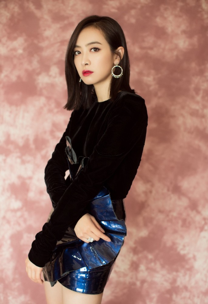 金鹰节开幕式|金鹰节开幕式首波艺人官宣，金鹰女神战袍曝光，锁定三位候选人！