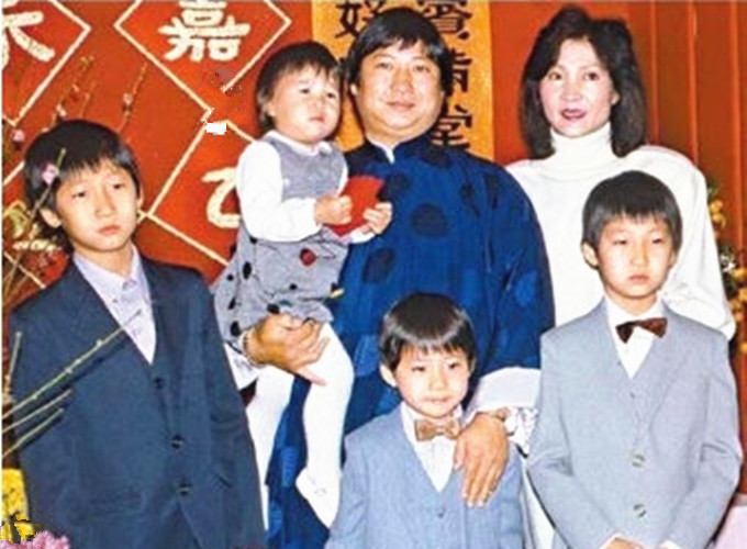 洪金宝|洪金宝韩国前妻近照，打扮时髦贵气十足，生3儿1女离婚29年仍单身