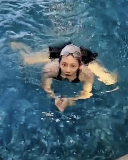 郑恺|苗苗被传生产后，网曝郑恺疑喜得贵子，将很快公布当爸喜讯