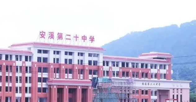 悲剧福建一初中生校园内猝死曾与同学扭打警方最新通报