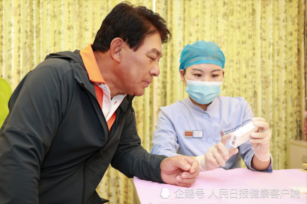 带状疱疹疫苗|被“缠腰龙”折磨过的著名演员朱时茂接种了带状疱疹疫苗