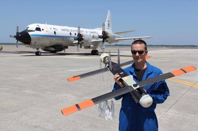 "丛林狼"无人机,该机体型稍大,需要通过海军反潜机的声纳浮标