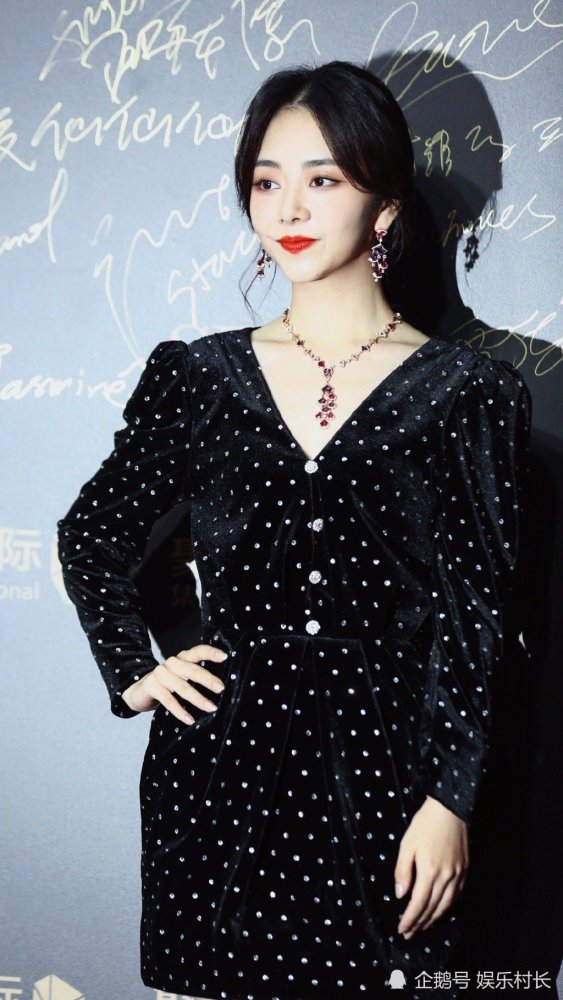 宋茜|宋茜曾去青岛无法任金鹰女神？权威解释出炉，粉丝无惧谭松韵却巧避赵丽颖