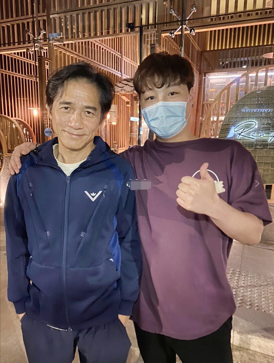 梁朝偉近照曝光，皮膚松弛老成70歲