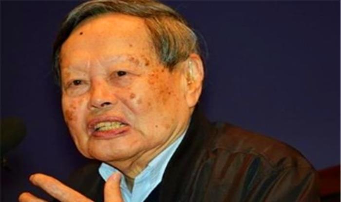 杨振宁|光刻机卡了中芯脖子，如今杨振宁就算身背骂名，也要再阻止这项目