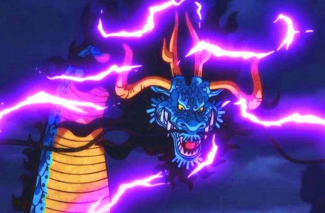 按照日本古代神话传说,巨龙本就拥有支配风火雷电的能力,凯多的热息就