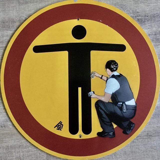 街头艺术|英国“流浪汉”的30张涂鸦照片，破砖烂瓦玩成这样，你考虑它们的感受了么