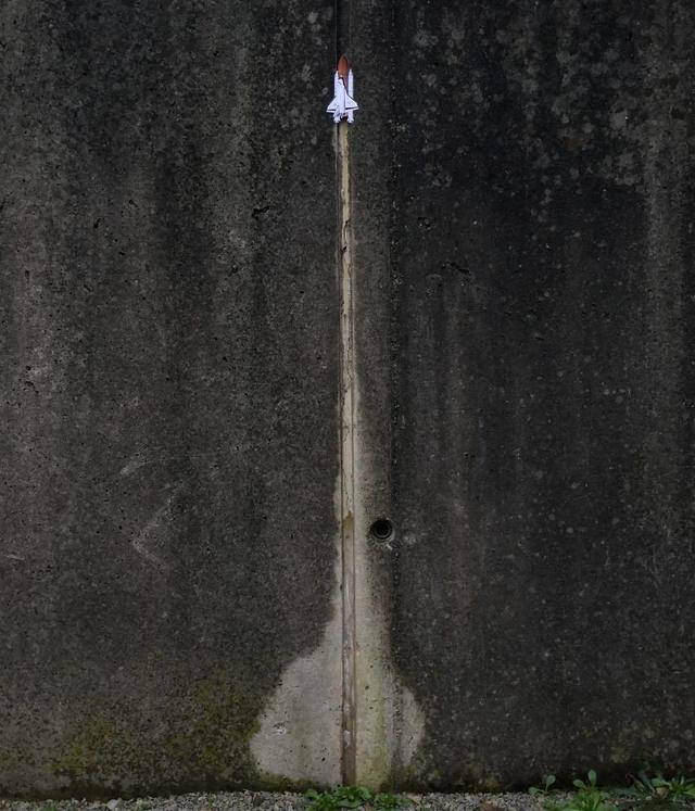 街头艺术|英国“流浪汉”的30张涂鸦照片，破砖烂瓦玩成这样，你考虑它们的感受了么