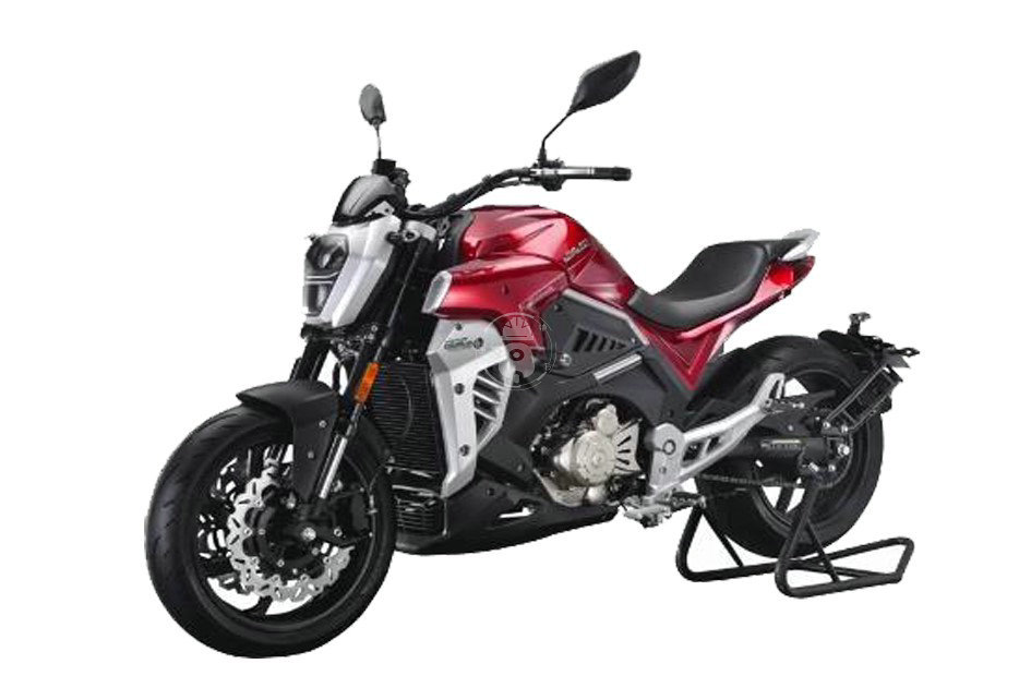 又一款国产"大魔鬼"即将上市 嘉爵领航者500 贝纳利很受伤