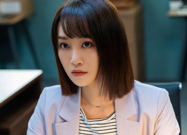 蓝盈莹|有种差距叫分手一年后，蓝盈莹还是“老样子”，曹骏却判若两人