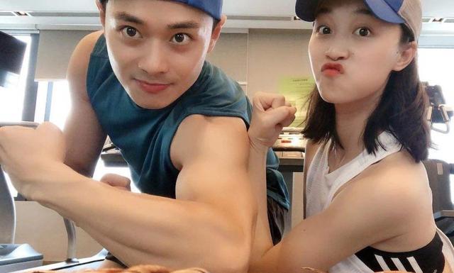 蓝盈莹|有种差距叫分手一年后，蓝盈莹还是“老样子”，曹骏却判若两人