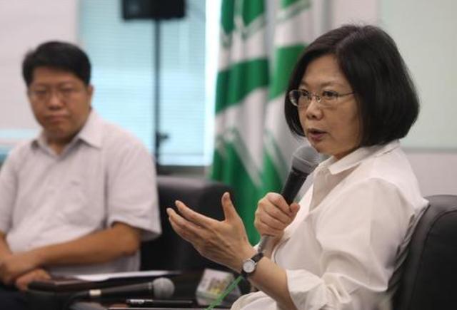 蔡英文|猝不及防！蔡英文认怂，向北京释放“积极信号”？