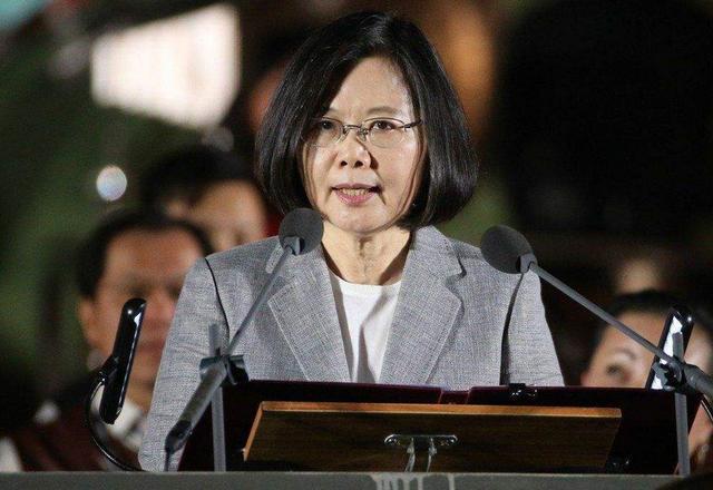 蔡英文|猝不及防！蔡英文认怂，向北京释放“积极信号”？