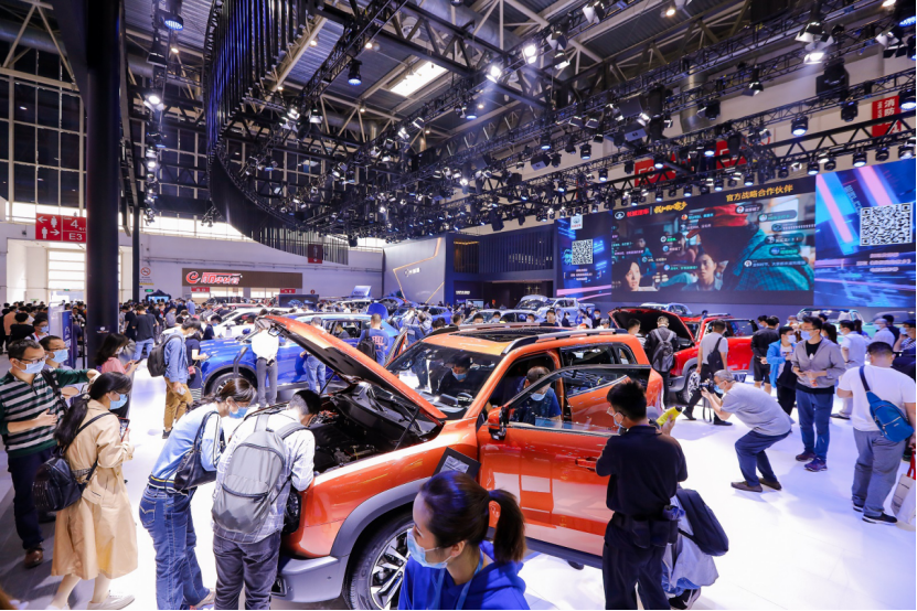 哈弗|撸猫遛狗，长城汽车“动物园”兵工厂养成记