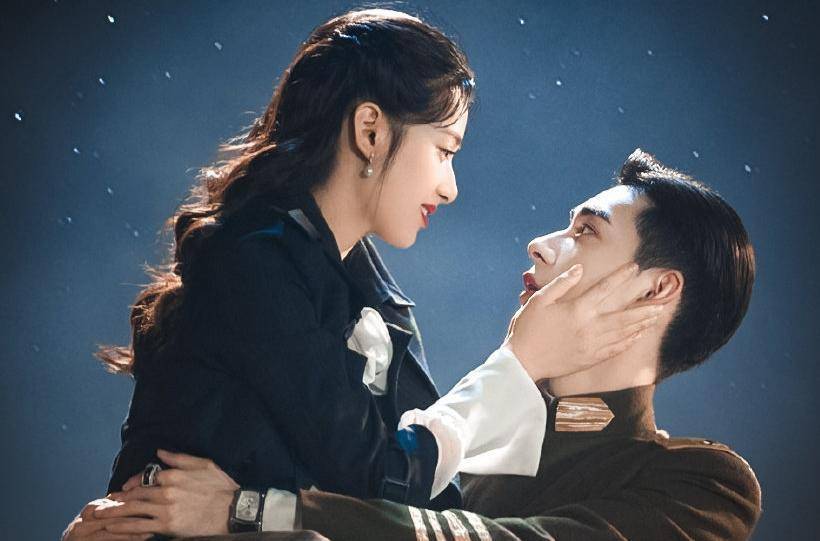 宋威龙|陈星旭绯闻曝光后，宋威龙无辜躺枪，95后小生被指都是“恋爱脑”