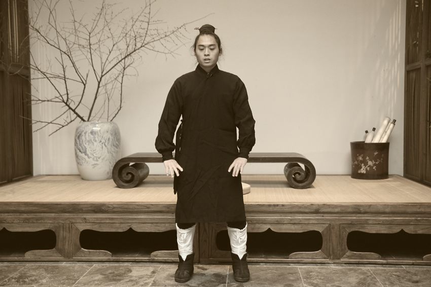 道家养生四宝握固叩齿咽津鸣天鼓