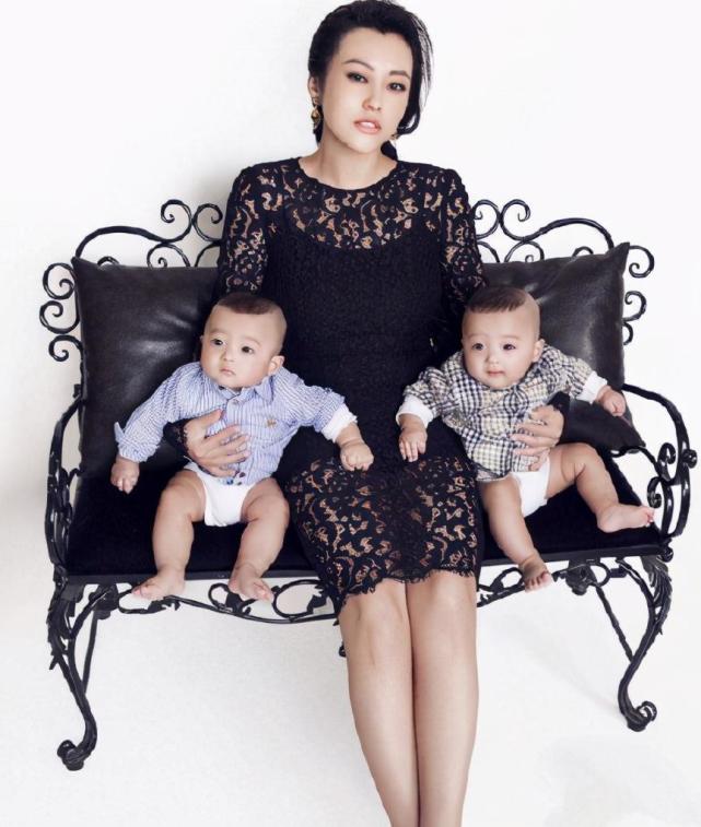 韩红从小缺失母爱,虽然害怕当母亲但收养很多孩子,最想收养郝蕾的二宝