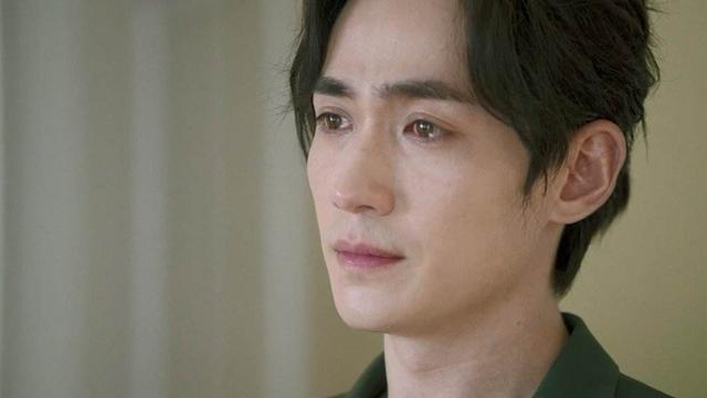 朱一龙|朱一龙事件再升级！站姐脱粉回踩晒未修生图，秃头水桶腰惨不忍睹