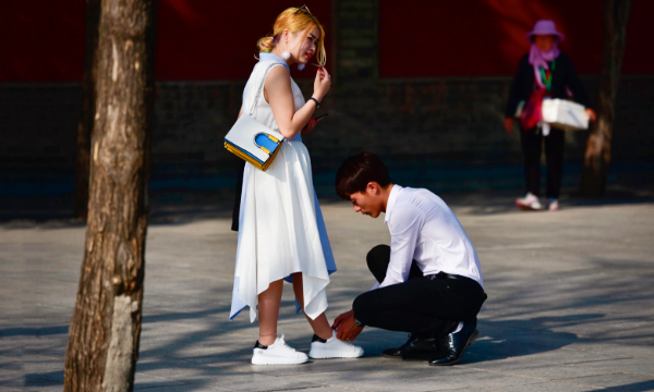 "没有谁最初的梦想是买车买房":小时候真傻,居然渴望着长大