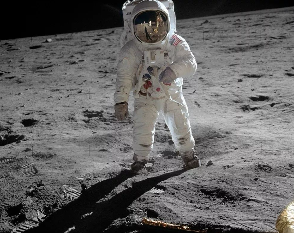 阿波罗|阿波罗十一号被遗忘的英雄，他在月球背面失去联系47分钟！