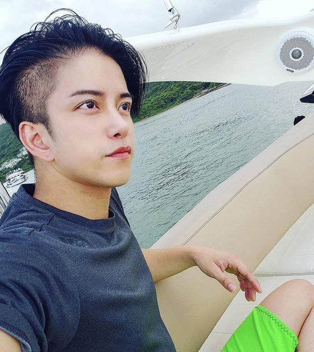 孝顺tvb张彦博为中风继父买新车亲自接送曾是快乐男声选手