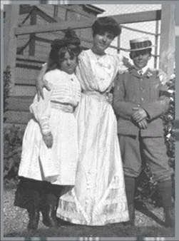 凯瑟琳·曼斯菲尔德|外国文学史上的今天｜凯瑟琳·曼斯菲尔德——无情节的叙事，印象的美