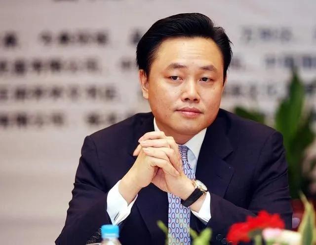 黄光裕出狱三月做了啥？携手向海龙发力线上 能再创传奇吗？