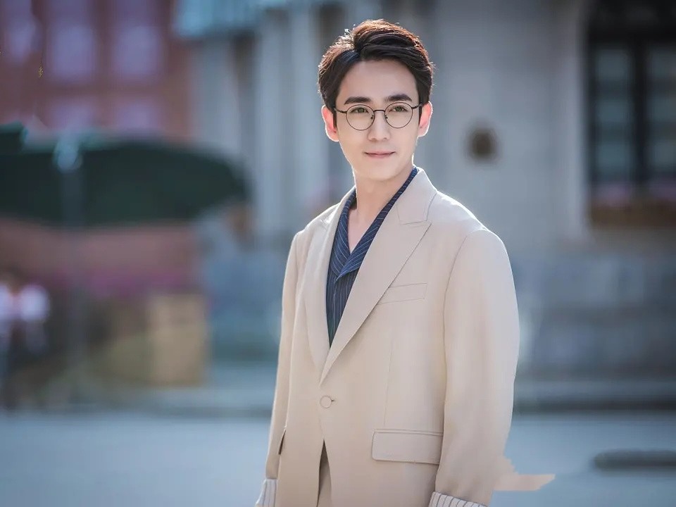 朱一龙|朱一龙粉丝晒采访生图，网传结婚生子未影响事业，期待《叛逆者》