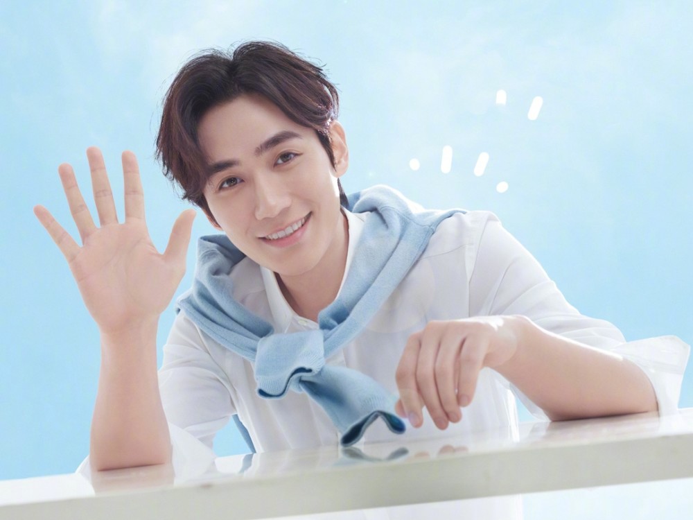 朱一龙|朱一龙粉丝晒采访生图，网传结婚生子未影响事业，期待《叛逆者》