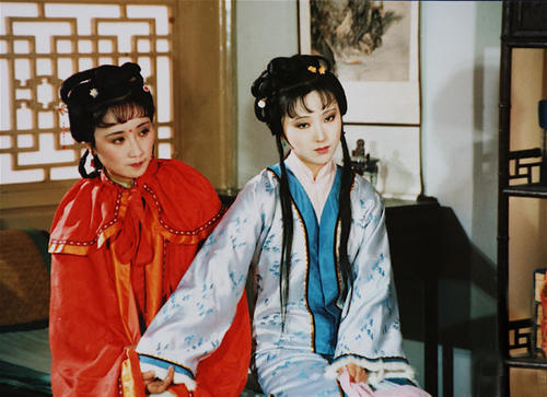 林黛玉|黛玉、晴雯说话都很毒舌，为何人人讨厌晴雯，黛玉的人缘却很好？