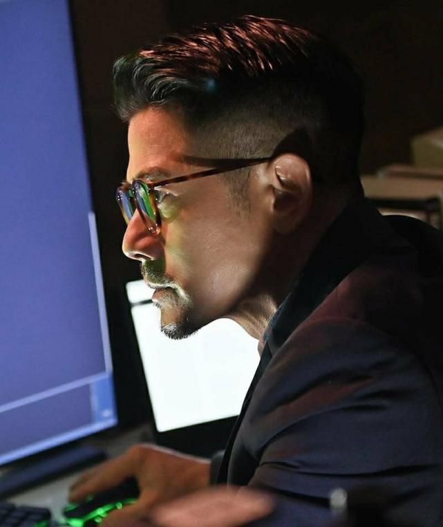 54岁郭富城新片杀青,年过半百仍魅力十足,这次天王要演it天才|郭富城