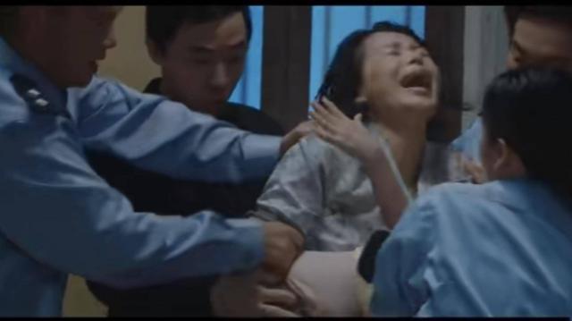 胡杏儿|胡杏儿的漂亮“翻身仗”，从“最丑港姐”到如今凭内地综艺爆红