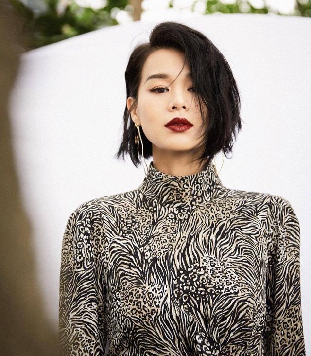 胡杏儿|胡杏儿的漂亮“翻身仗”，从“最丑港姐”到如今凭内地综艺爆红