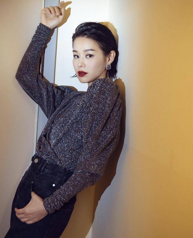 胡杏儿|胡杏儿的漂亮“翻身仗”，从“最丑港姐”到如今凭内地综艺爆红